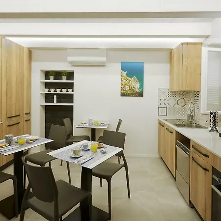 Somnium 게스트하우스 4*